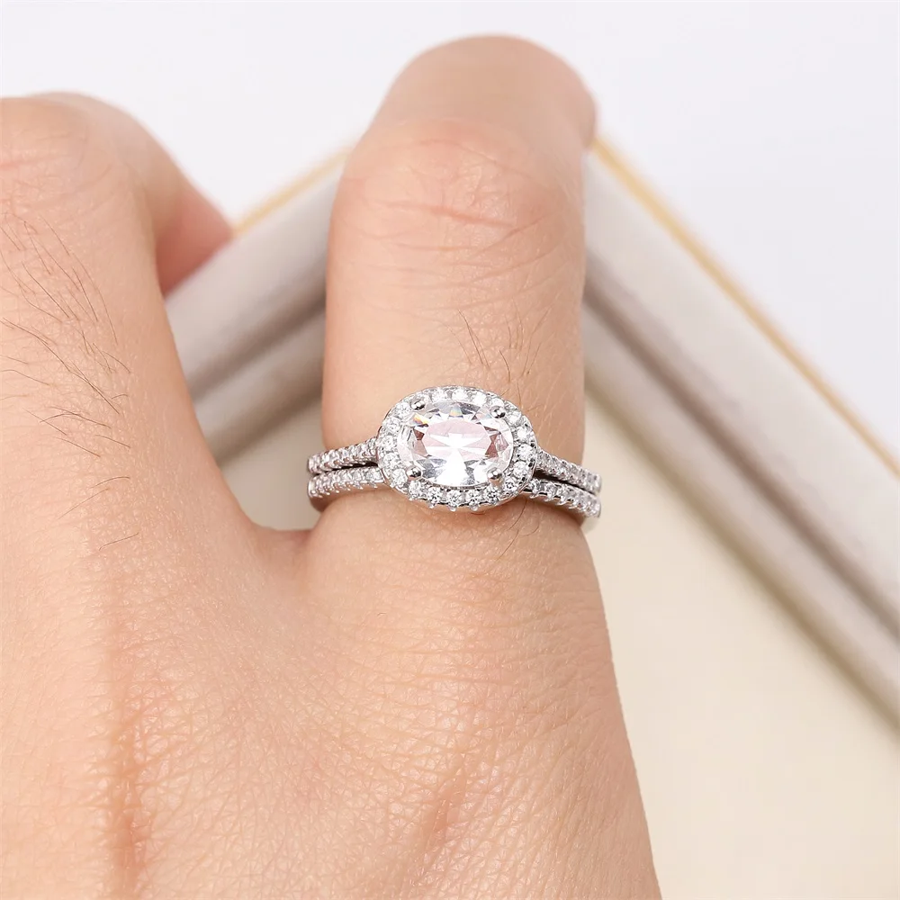 Fashion S925 Sterling Silver Egg-Shaped Emerald Ring Oval Egg-Shaped Couple Two-In-One Set Ring Female Engagement Jewelry Gift
Fashion S925 Sterling Silver Egg-Shaped Emerald Ring Oval Egg-Shaped Couple Two-In-One Set Ring Female Engagement Jewelry Gift