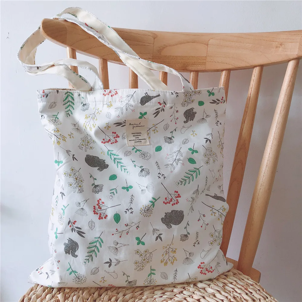 Floral Animal Pattern Cotton Bag One Shoulder Women's Environmental Protection Shopping Bag Can Store Personal Belongings Tote
Floral Animal Pattern Cotton Bag One Shoulder Women's Environmental Protection Shopping Bag Can Store Personal Belongings Tote