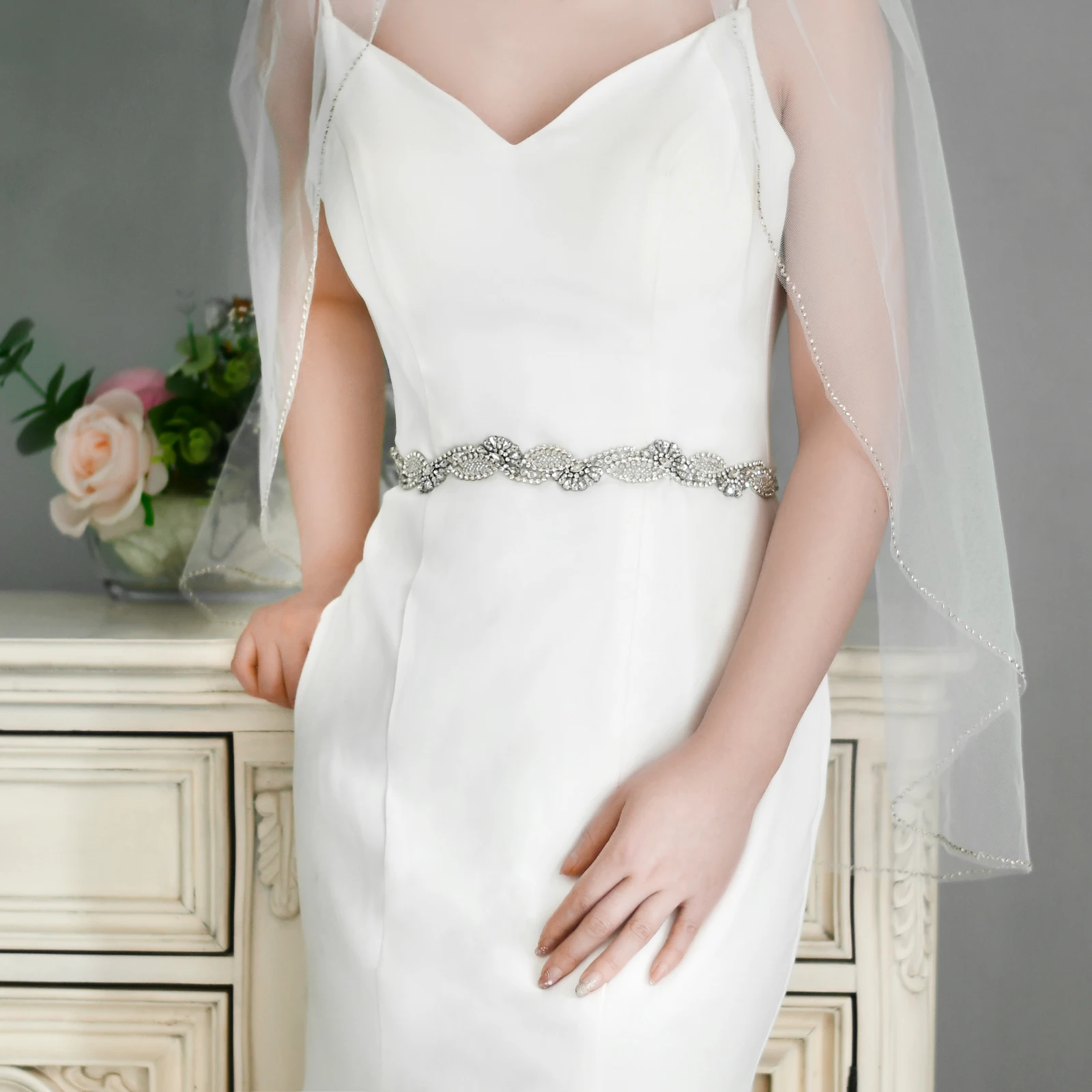 Beaded Bridal Belts With Rhinestones Belt Sparkle Marriage Accessories For Wedding Dress Ladies Belts for Women Diamond Sashes
Beaded Bridal Belts With Rhinestones Belt Sparkle Marriage Accessories For Wedding Dress Ladies Belts for Women Diamond Sashes