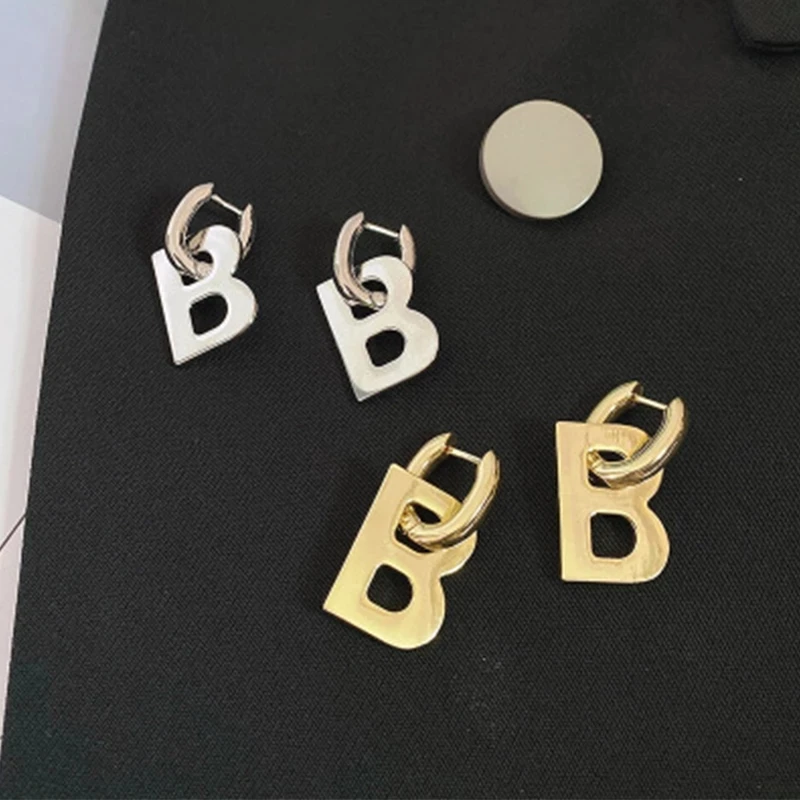 2021 New Gold Silver Color Metal Geometric Letter B Wide Chain Exaggerated Chain for Women Jewelry Earrings Gifts
2021 New Gold Silver Color Metal Geometric Letter B Wide Chain Exaggerated Chain for Women Jewelry Earrings Gifts