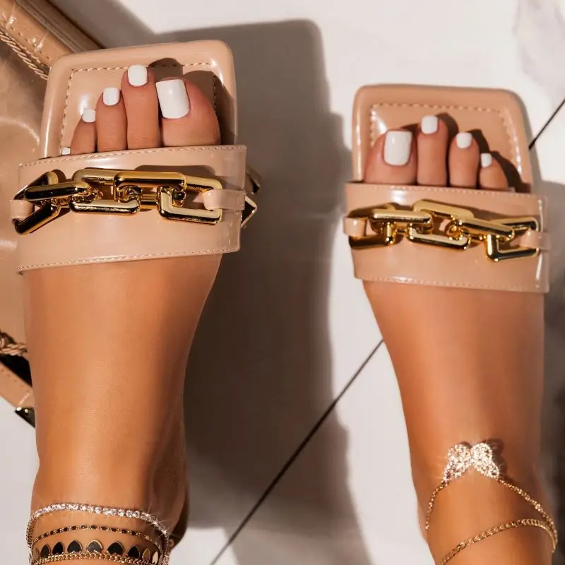 2021 Summer Women's Slippers Chain Square Head Flat Sandals Solid Color Chain Slippers Outdoor Beach Slides Flip Flop Big Size
2021 Summer Women's Slippers Chain Square Head Flat Sandals Solid Color Chain Slippers Outdoor Beach Slides Flip Flop Big Size