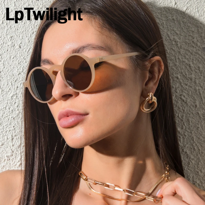 Retro Round Sunglasses Women Brand Designer Classic Vintage Small Frame Sun Glasses Ladies Black Driving Eyewear Korean Style
Retro Round Sunglasses Women Brand Designer Classic Vintage Small Frame Sun Glasses Ladies Black Driving Eyewear Korean Style