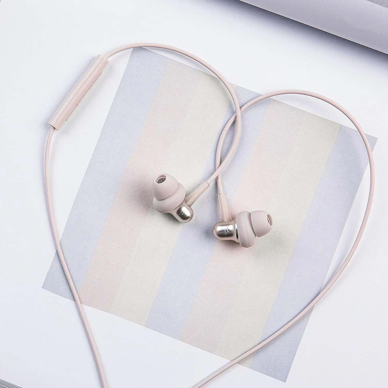 Xiaomi Youpin 1MORE E1025 Stylish Dual-dynamic Driver In-Ear Headphones Comfortable Lightweight Earphones Mic Noise Isolation
Xiaomi Youpin 1MORE E1025 Stylish Dual-dynamic Driver In-Ear Headphones Comfortable Lightweight Earphones Mic Noise Isolation