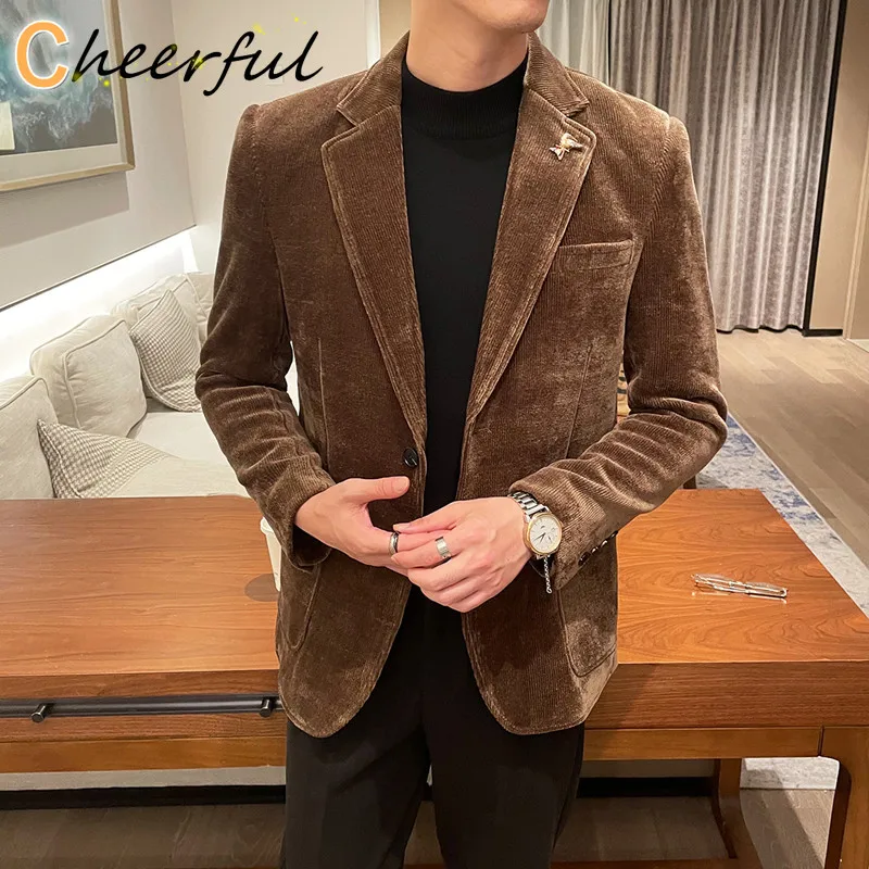 Новинка 2021, осенне-зимний мужской костюм, куртка, мужской вельветовый приталенный повседневный костюм в британском ретро-стиле, куртка для ... 
Новинка 2021, осенне-зимний мужской костюм, куртка, мужской вельветовый приталенный повседневный костюм в британском ретро-стиле, куртка для ...