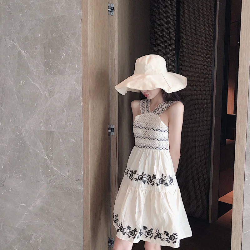 vintage Korean style Women's Clothing fashion brand new summer dress Female spaghetti strap strapless off shoulder print dresses
vintage Korean style Women's Clothing fashion brand new summer dress Female spaghetti strap strapless off shoulder print dresses