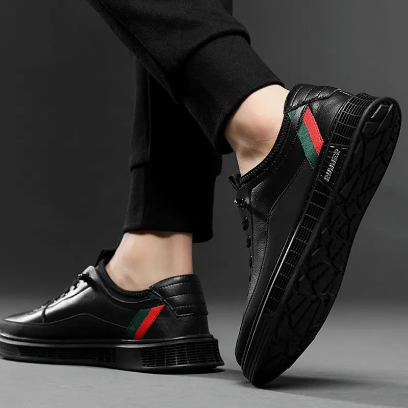 Casual Sneakers Men Loafers Leather Shoes Comfortable All-match Trend Handmade Design Flats Slip on Lazy Driving Brand Men Shoes
Casual Sneakers Men Loafers Leather Shoes Comfortable All-match Trend Handmade Design Flats Slip on Lazy Driving Brand Men Shoes