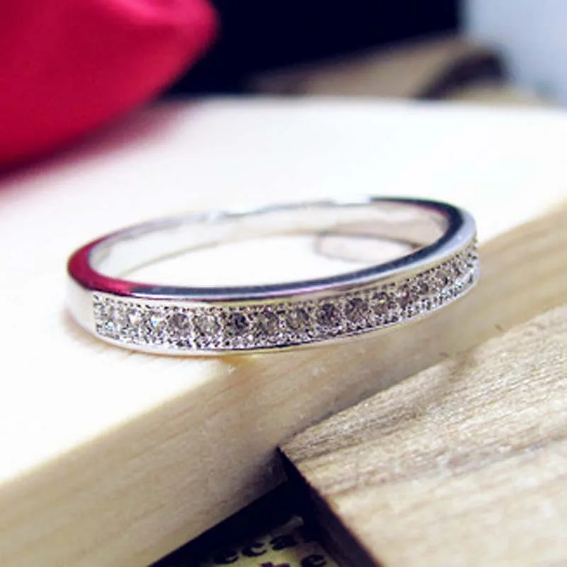 Genuine 14K White Gold Plated Micro inlaid Diamond Ring For Women Crown AAA Zircon Wedding Ring Engagement Anniversary Jewelry
Genuine 14K White Gold Plated Micro inlaid Diamond Ring For Women Crown AAA Zircon Wedding Ring Engagement Anniversary Jewelry