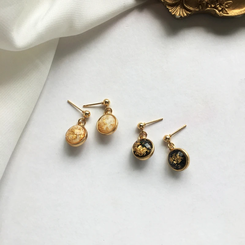 Delicate Jewelry Short Drop Earrings New Design Pretty White Yellow Black Resin Beads Dangle Earrings For Girl Student Gifts
Delicate Jewelry Short Drop Earrings New Design Pretty White Yellow Black Resin Beads Dangle Earrings For Girl Student Gifts