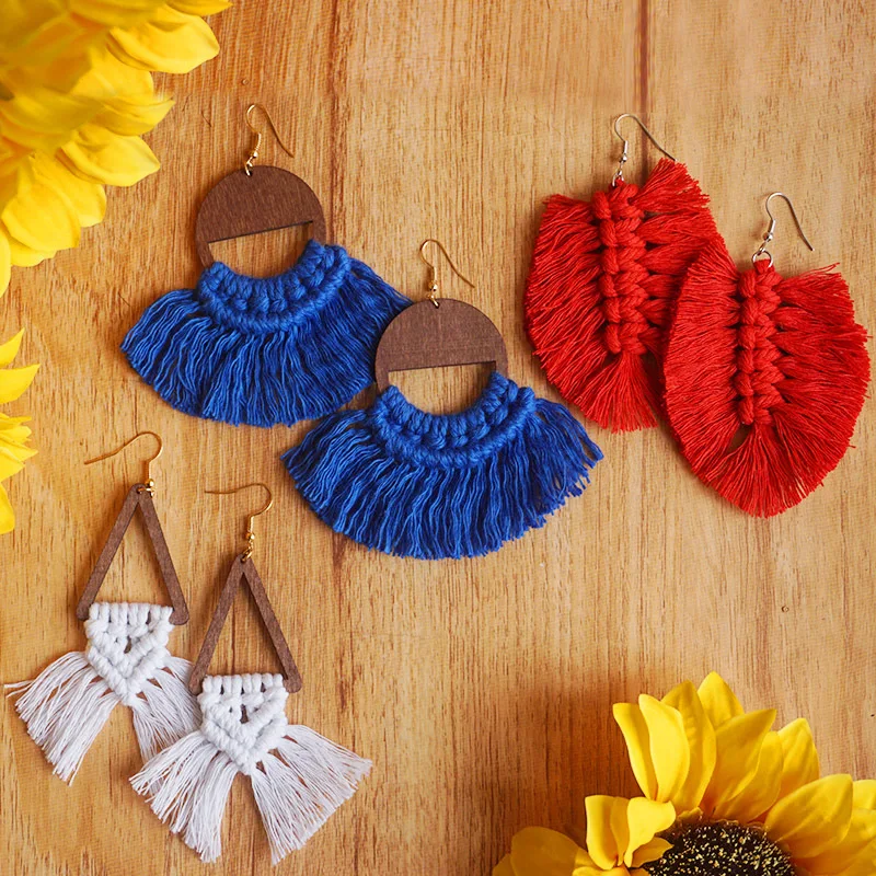 American Independence Day Earrings European and American Festival Parade Jewelry Flag Color Braided Tassel Earrings
American Independence Day Earrings European and American Festival Parade Jewelry Flag Color Braided Tassel Earrings