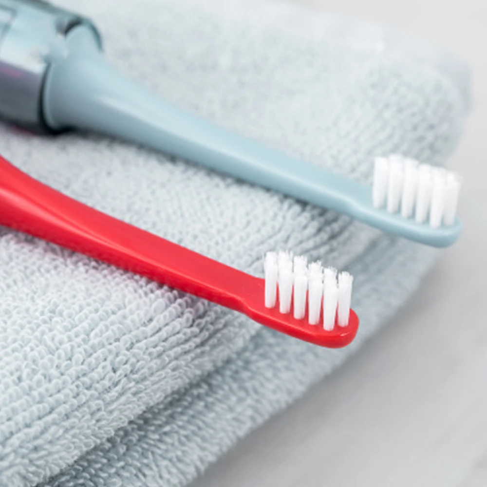 JJ Portable Foldable Folding Toothbrush Plastic Durable Mini Outdoor Camping Travel Soft Hangable Couple Toothbrush For Home Use 
JJ Portable Foldable Folding Toothbrush Plastic Durable Mini Outdoor Camping Travel Soft Hangable Couple Toothbrush For Home Use