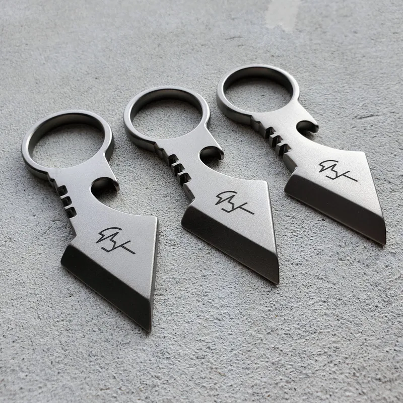 Outdoor EDC Titanium Alloy Creative Multifunctional Portable Bottle Opener Keychain Pendant Mini Knife Self Defense Tool
Outdoor EDC Titanium Alloy Creative Multifunctional Portable Bottle Opener Keychain Pendant Mini Knife Self Defense Tool