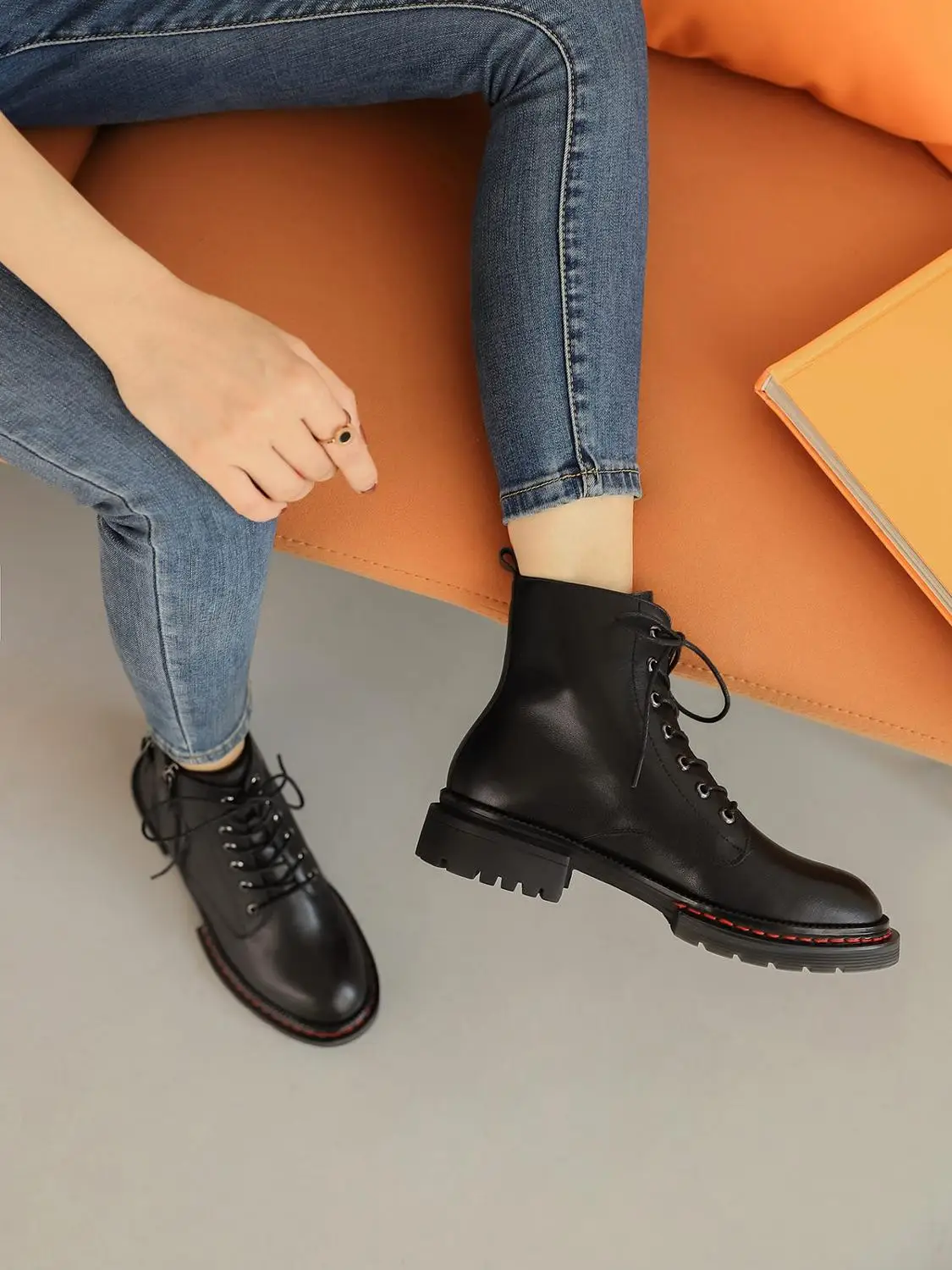 Lenkisen motorcycle boots natural leather maiden platform coolest thick med heel round toe zipper beauty girls ankle boots L71
Lenkisen motorcycle boots natural leather maiden platform coolest thick med heel round toe zipper beauty girls ankle boots L71