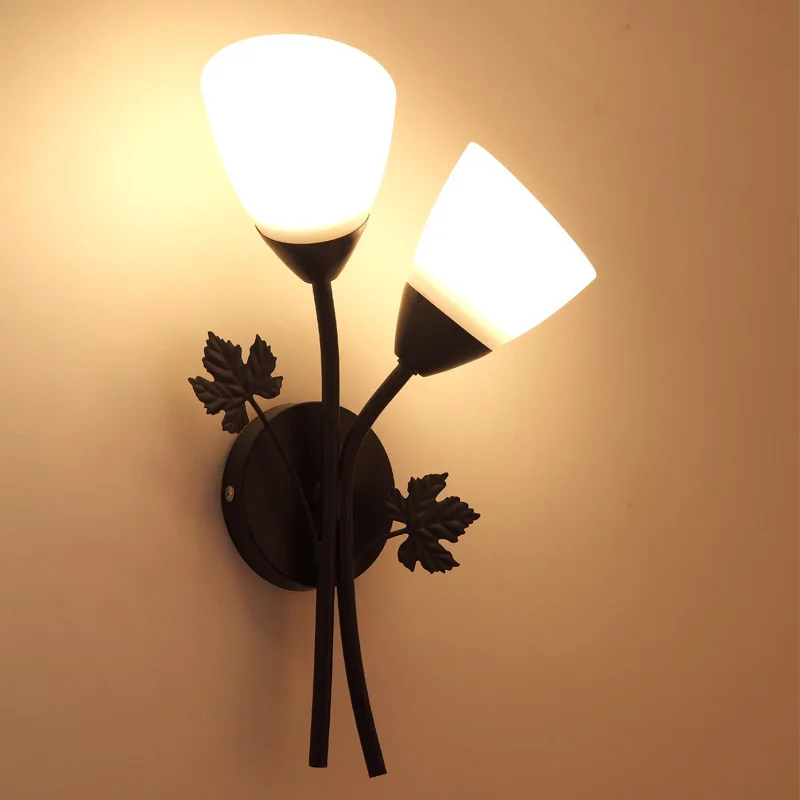 Flower wall lamp iron glass cover bedroom bedside lamp gold / black living room aisle corridor TV wall lamp WF12131105
Flower wall lamp iron glass cover bedroom bedside lamp gold / black living room aisle corridor TV wall lamp WF12131105