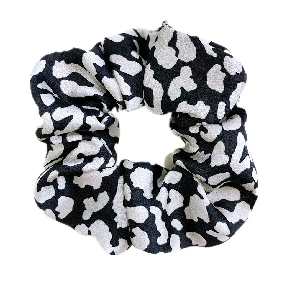 1Pc Women's Fashion New Animal Leopard Hair Scrunchies Elastic Rubber Band Hair Rope Ponytail Holder Hairbands Hair Accessories
1Pc Women's Fashion New Animal Leopard Hair Scrunchies Elastic Rubber Band Hair Rope Ponytail Holder Hairbands Hair Accessories