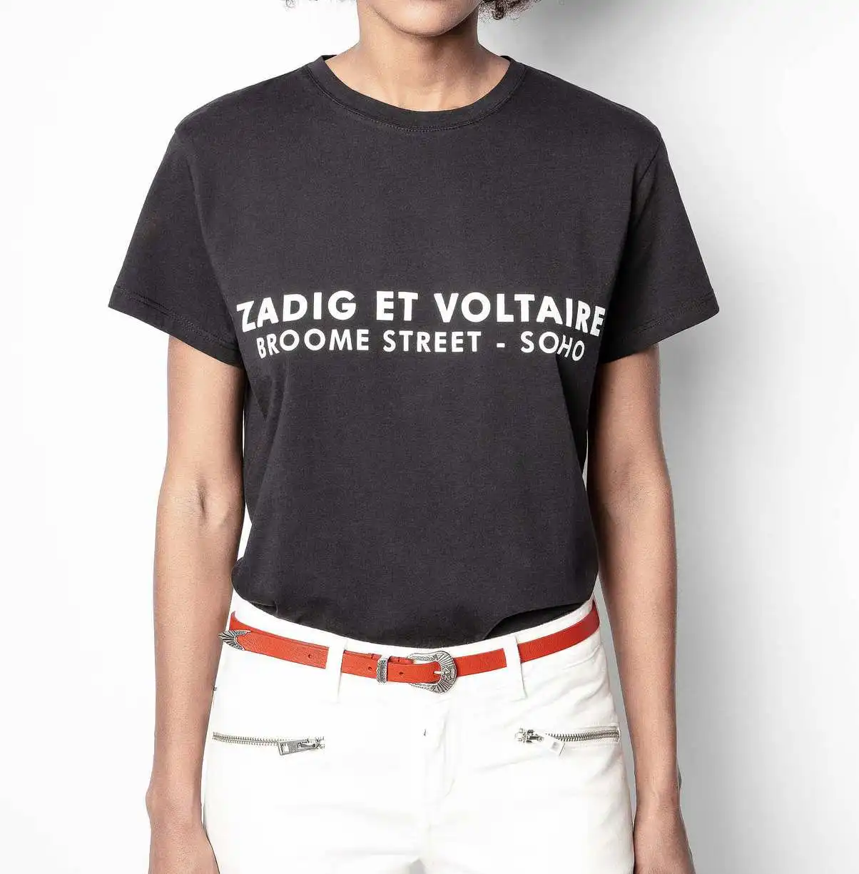 2021 New Letter Printed round neck Button Pure Cotton Short-sleeved T-shirt Women
2021 New Letter Printed round neck Button Pure Cotton Short-sleeved T-shirt Women