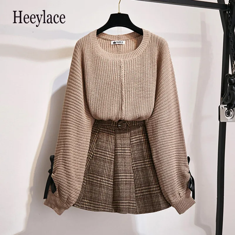 Autumn Winter Knitted Long Sleeve Sweater Top And Tweed Woollen Plaid High Waist Mini shorts Skirts Sets Korean Casual Outfits
Autumn Winter Knitted Long Sleeve Sweater Top And Tweed Woollen Plaid High Waist Mini shorts Skirts Sets Korean Casual Outfits