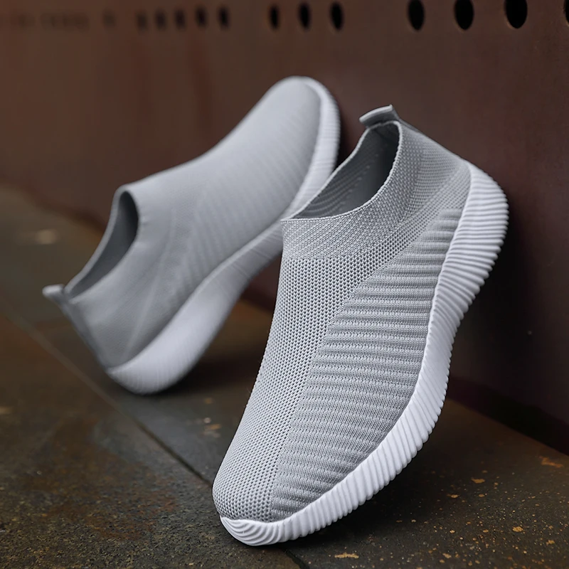 2021 Women Vulcanized High Quality Sneakers Slip on Flats Shoes Loafers Plus Size 43 Walking Platform Ladies Shoes and Sandals
2021 Women Vulcanized High Quality Sneakers Slip on Flats Shoes Loafers Plus Size 43 Walking Platform Ladies Shoes and Sandals