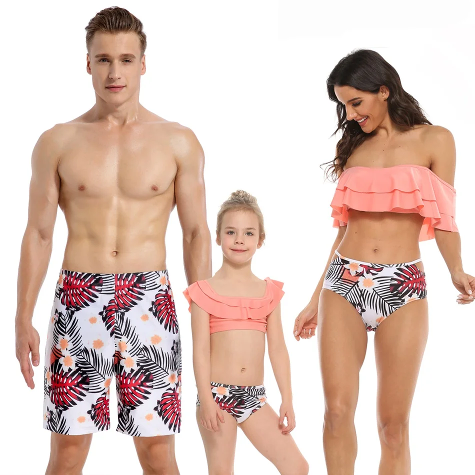2020TALLOLY New family wearnylon printing family European and Americanparent-child swimsuits for babies boys girls men and women
2020TALLOLY New family wearnylon printing family European and Americanparent-child swimsuits for babies boys girls men and women