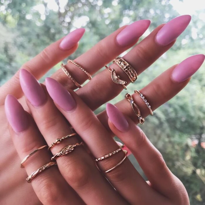 12 Pieces/set of Bohemian Geometric Circle Round Ring Set Ring Twist Knotted Twist Line Carved Ring Trendy Finger Jewelry Gift
12 Pieces/set of Bohemian Geometric Circle Round Ring Set Ring Twist Knotted Twist Line Carved Ring Trendy Finger Jewelry Gift
