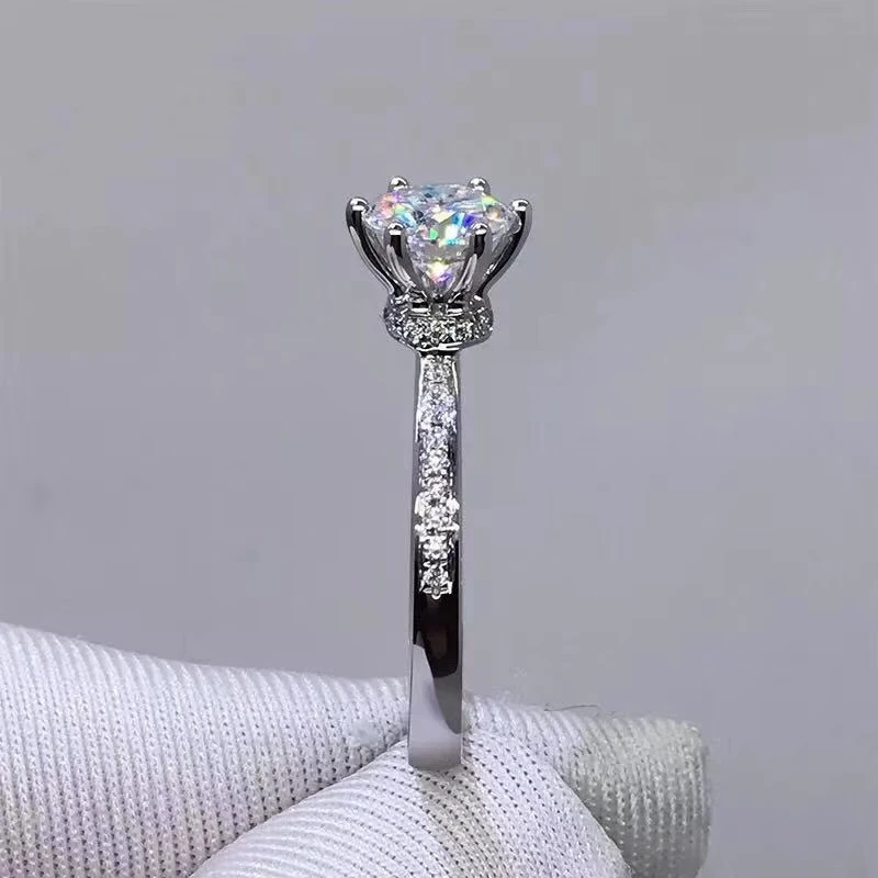 

EXQUISITIE CRACKLING MOISSANITE GEMSTONE RING WOMEN JEWELRY GIFT ENGAGEMENT RING SIX CLAW SET SHINY BETTER THAN DIAMOND GIFT