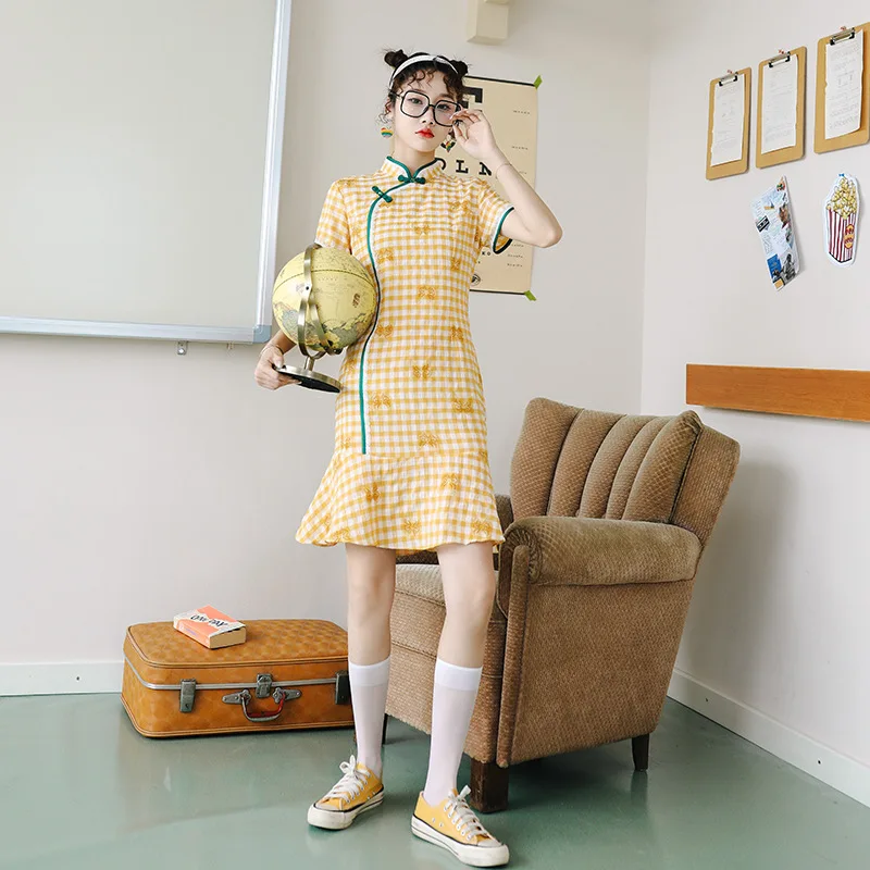 Sexy Lace Trim Cotton Linen Plaid Mermaid Traditional Women Qipao Vintage Oriental Female Cheongsam Chinese Formal Dress
Sexy Lace Trim Cotton Linen Plaid Mermaid Traditional Women Qipao Vintage Oriental Female Cheongsam Chinese Formal Dress