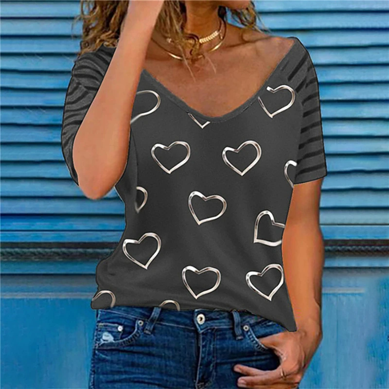 Fashion New Summer Women Heart Print T-Shirts For Streetwear Decor V-Neck Short Sleeve Casual Loose Sexy Pullovers Tops
Fashion New Summer Women Heart Print T-Shirts For Streetwear Decor V-Neck Short Sleeve Casual Loose Sexy Pullovers Tops