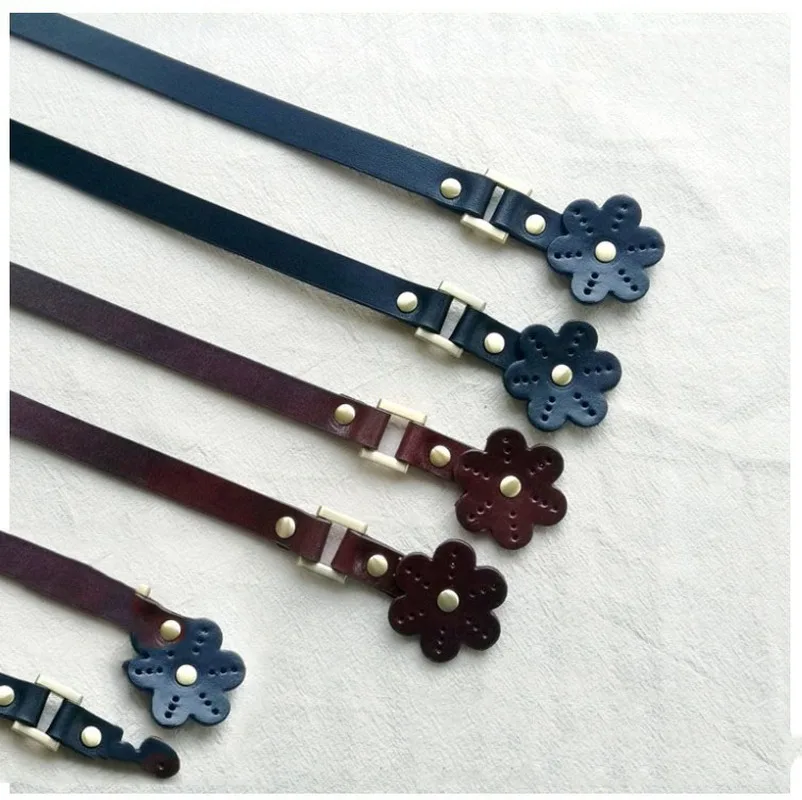 1 Pair Bag Handles DIY Bag Belt Real Leather Bag Accessories Flower Buckles Part Bag Straps Handbag Straps Replacement 
1 Pair Bag Handles DIY Bag Belt Real Leather Bag Accessories Flower Buckles Part Bag Straps Handbag Straps Replacement
