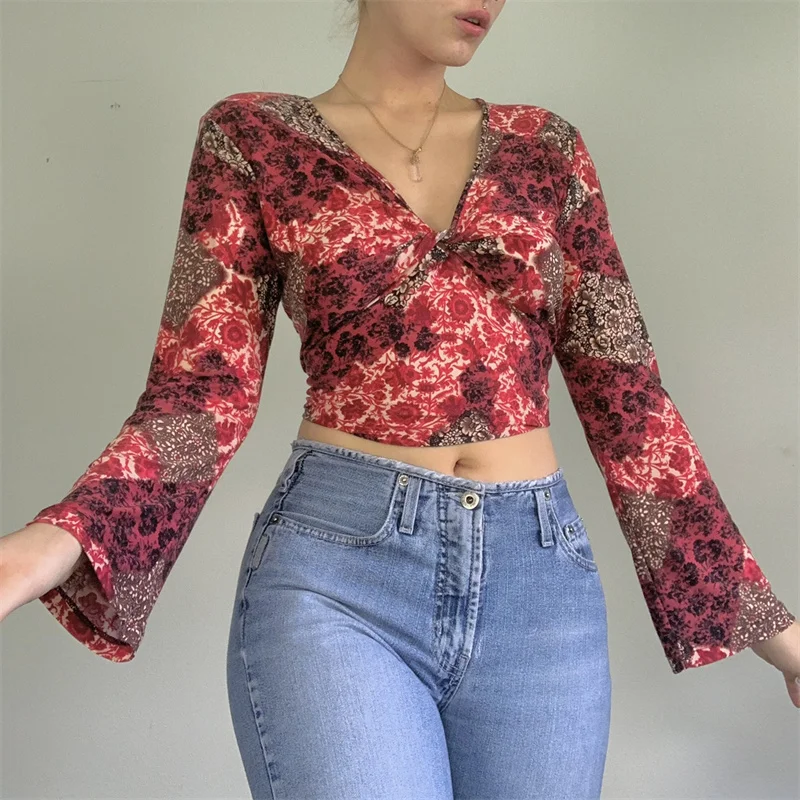 Women Color Block T-shirts Vintage Flower Print Long Sleeve V-neck Crop Tops Autumn Casual Slim Fit Tops
Women Color Block T-shirts Vintage Flower Print Long Sleeve V-neck Crop Tops Autumn Casual Slim Fit Tops