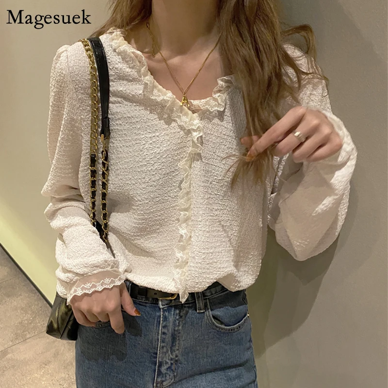 New Korean V-Neck Long Sleeve Shirt Women Thin Lace Stitching Ruffles Pleated White Women Blouse Vintage Ladies Tops Mujer 12288
New Korean V-Neck Long Sleeve Shirt Women Thin Lace Stitching Ruffles Pleated White Women Blouse Vintage Ladies Tops Mujer 12288