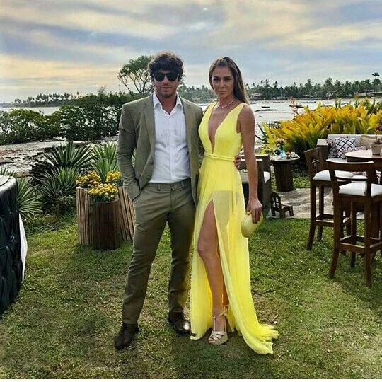 2019 New Women's Dress European and American Popular Deep V Sleeveless Slit Slim Dress 
2019 New Women's Dress European and American Popular Deep V Sleeveless Slit Slim Dress