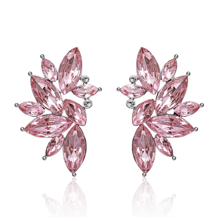 Fashionable New Products Seven-color Crystal Wings Earrings Earrings New Personality Creative Wild Earrings
Fashionable New Products Seven-color Crystal Wings Earrings Earrings New Personality Creative Wild Earrings