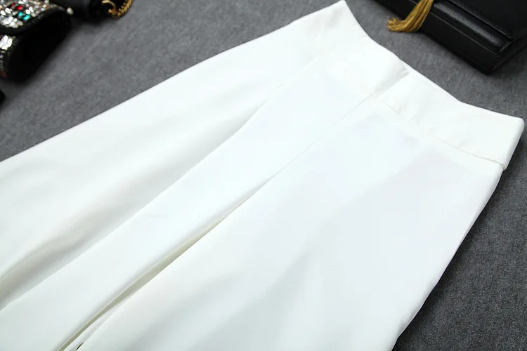 European and American women's clothing 2020 winter new style printed coat seven-point sleeves Wide-legged pants Fashion suits
European and American women's clothing 2020 winter new style printed coat seven-point sleeves Wide-legged pants Fashion suits