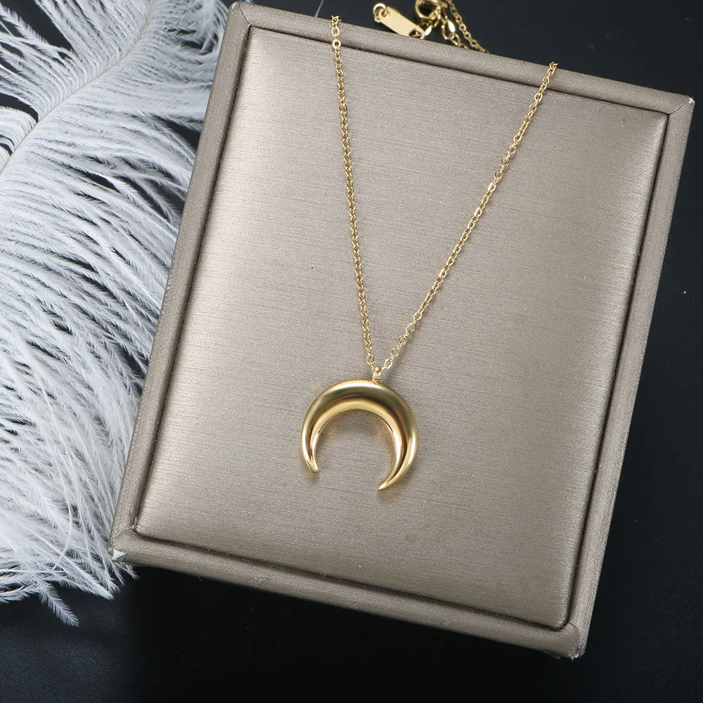 

ZMFashion Korean Simple Crescent Moon Pendant Women's Necklace Stainless Steel Aesthetic Choker Chains Gold Color Trendy Jewelry