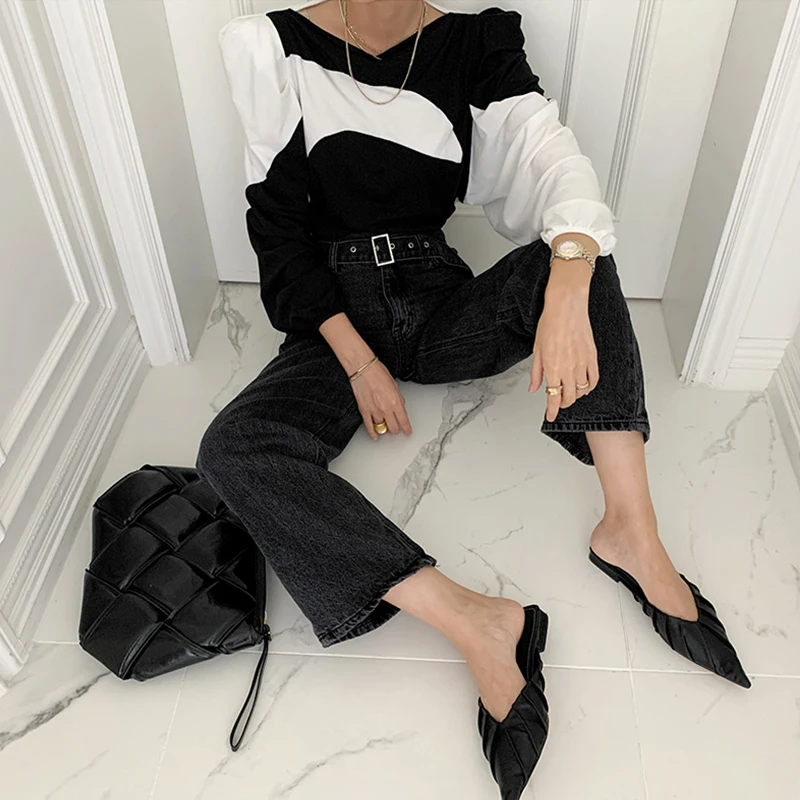 Autumn Winter New Temperament Slash Neck Black and White Contrast Color Loose Wild Simple Puff Sleeve T-shirt Top UK777
Autumn Winter New Temperament Slash Neck Black and White Contrast Color Loose Wild Simple Puff Sleeve T-shirt Top UK777