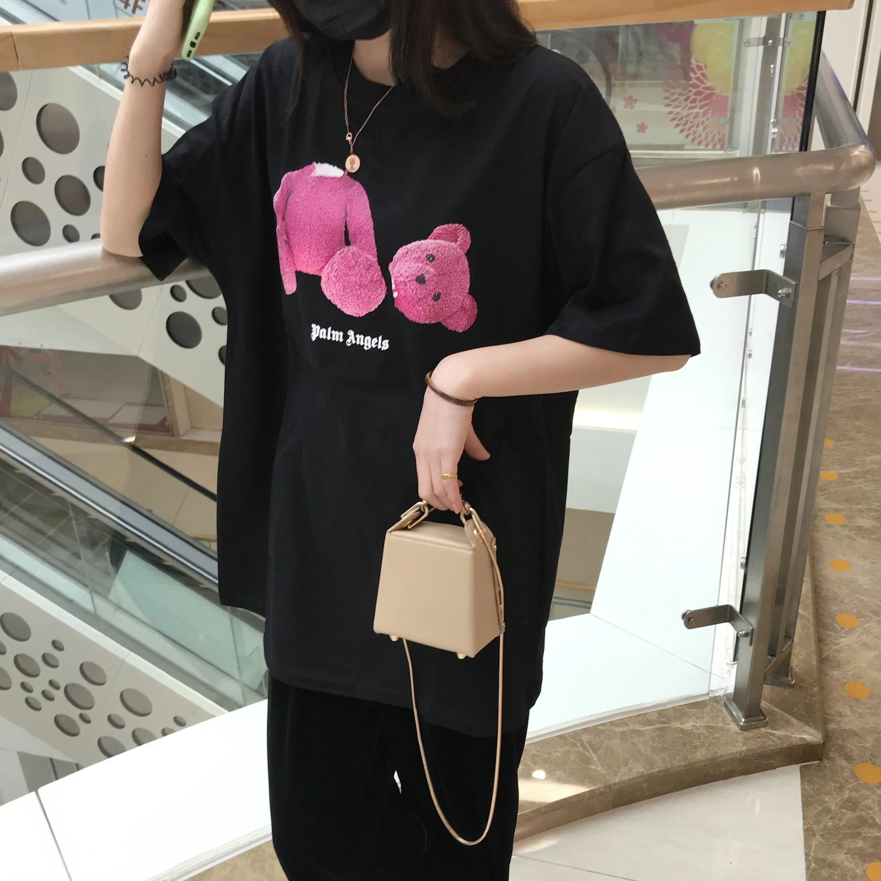 Palm Angels decapitated bear short-sleeved PA teddy bear loose wild couple men women T-shirt tide 1568164 
Palm Angels decapitated bear short-sleeved PA teddy bear loose wild couple men women T-shirt tide 1568164