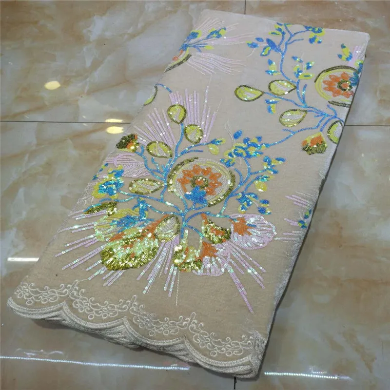 2020 white Hot Selling Sequins African French Velvet Lace Fabric With Sequins High Quality Nigerian Lace Fabrics For Wedding
2020 white Hot Selling Sequins African French Velvet Lace Fabric With Sequins High Quality Nigerian Lace Fabrics For Wedding
