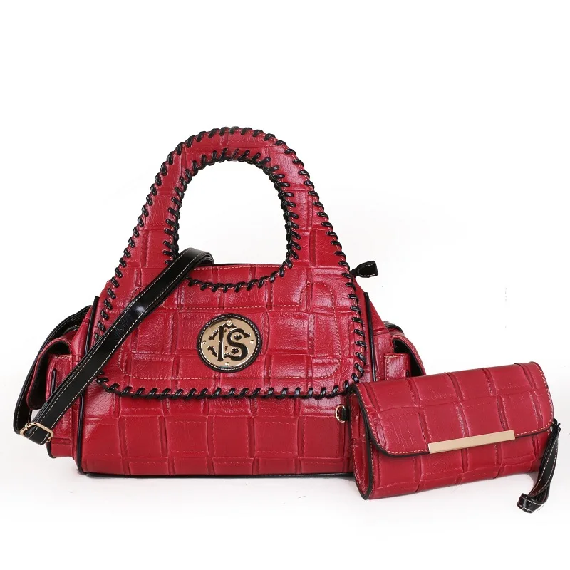 Women's Handbag Vintage Belt Bear Big Tote female Shoulder Bag Messenger Casual Bag Luxury Brand Leather Crossbody Bags Ladies
Women's Handbag Vintage Belt Bear Big Tote female Shoulder Bag Messenger Casual Bag Luxury Brand Leather Crossbody Bags Ladies