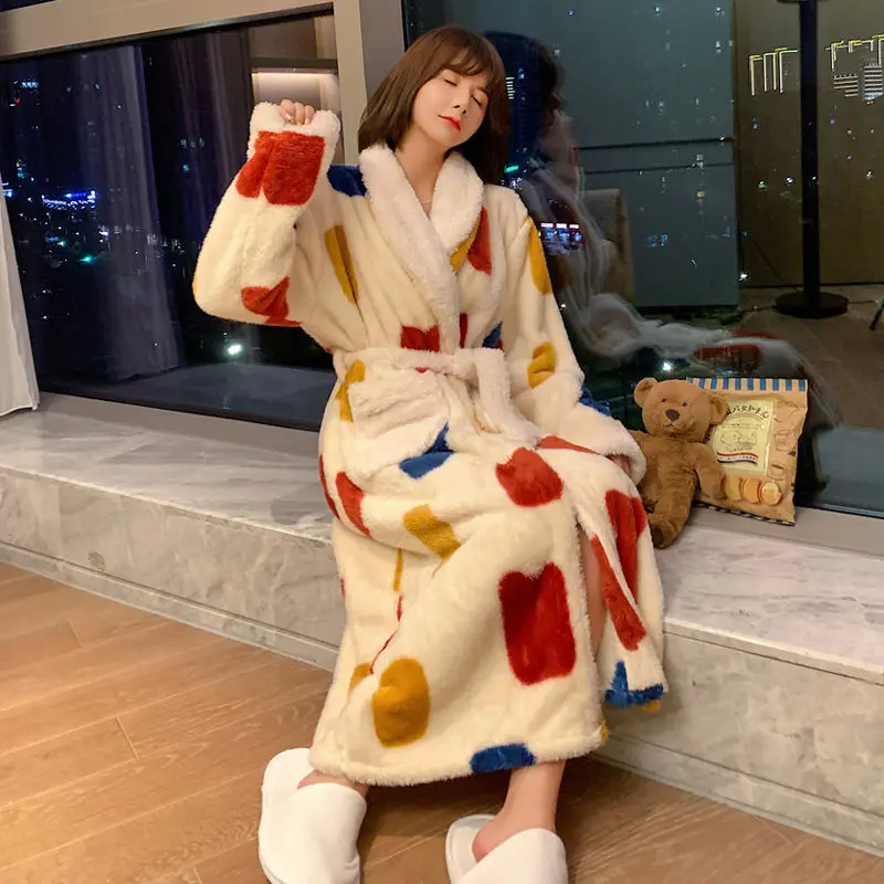 Winter Coral Velvet Nightgown Women Thickened Flannel Velvet Warmth Princess Long Sweet Bathrobe Autumn Long Pajamas
Winter Coral Velvet Nightgown Women Thickened Flannel Velvet Warmth Princess Long Sweet Bathrobe Autumn Long Pajamas