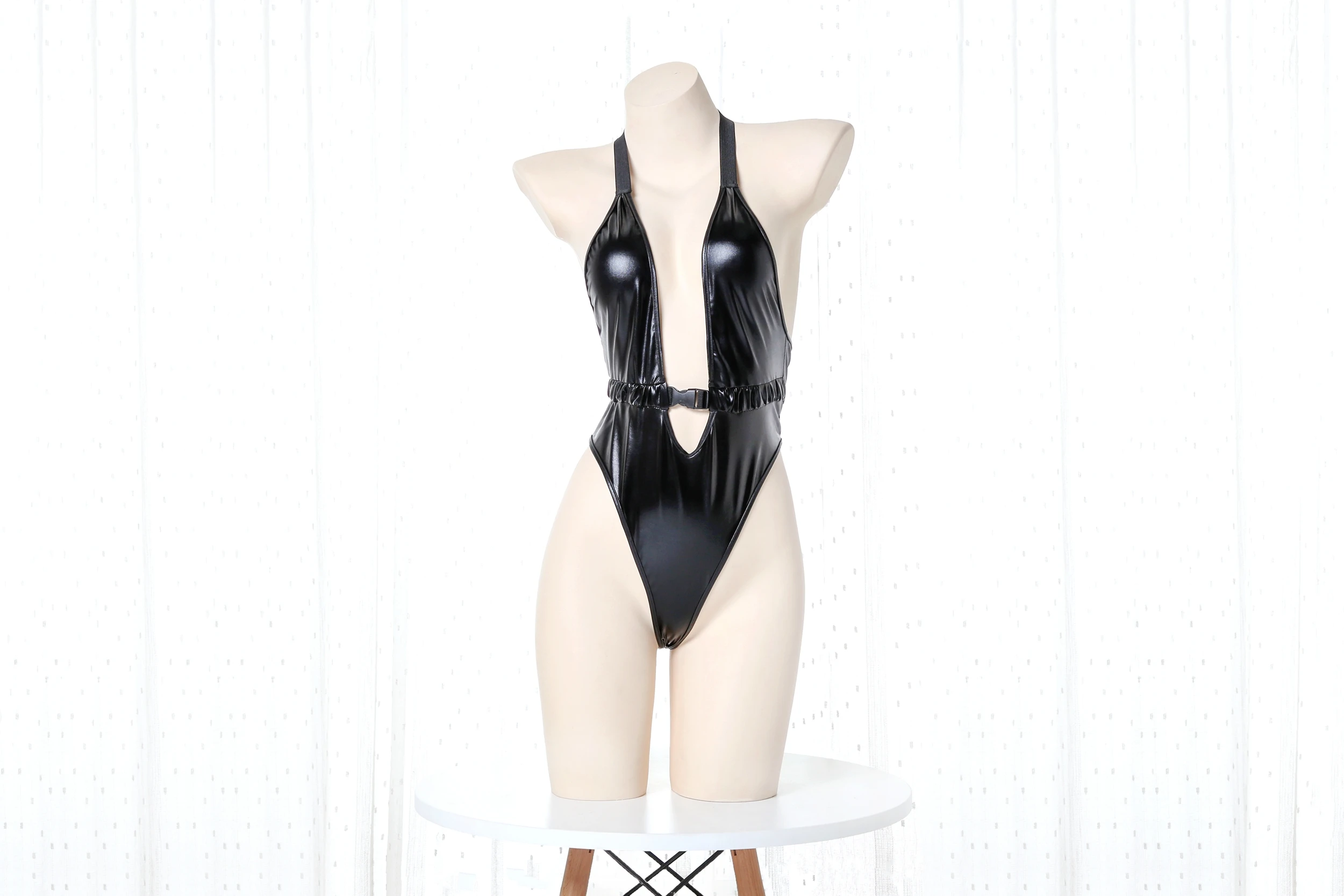 Sexy Fashion Lingerie Body Tight Leather Suit for Women One Piece Sister Deep V Lingerie Set Sexy Cosplay underwear
Sexy Fashion Lingerie Body Tight Leather Suit for Women One Piece Sister Deep V Lingerie Set Sexy Cosplay underwear