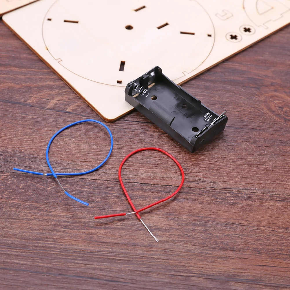 DIY Handmade Hand Cranked Bubble Maker Machine Kids Puzzle Assembled Toys Early Education Toys Physics Teaching Resources 
DIY Handmade Hand Cranked Bubble Maker Machine Kids Puzzle Assembled Toys Early Education Toys Physics Teaching Resources