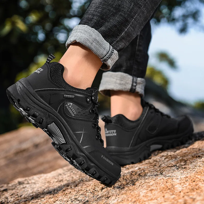 Light Comfortable Non-slip Breathable Wear-resistant Handmade Outdoor Low Cut Men's Hiking Shoes Personality Men Flat
Light Comfortable Non-slip Breathable Wear-resistant Handmade Outdoor Low Cut Men's Hiking Shoes Personality Men Flat