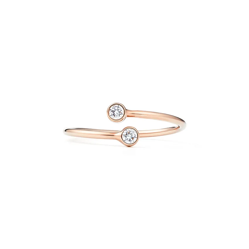 Anniversary of the high-quality goods hot hot style lovers cast stone ring
Anniversary of the high-quality goods hot hot style lovers cast stone ring