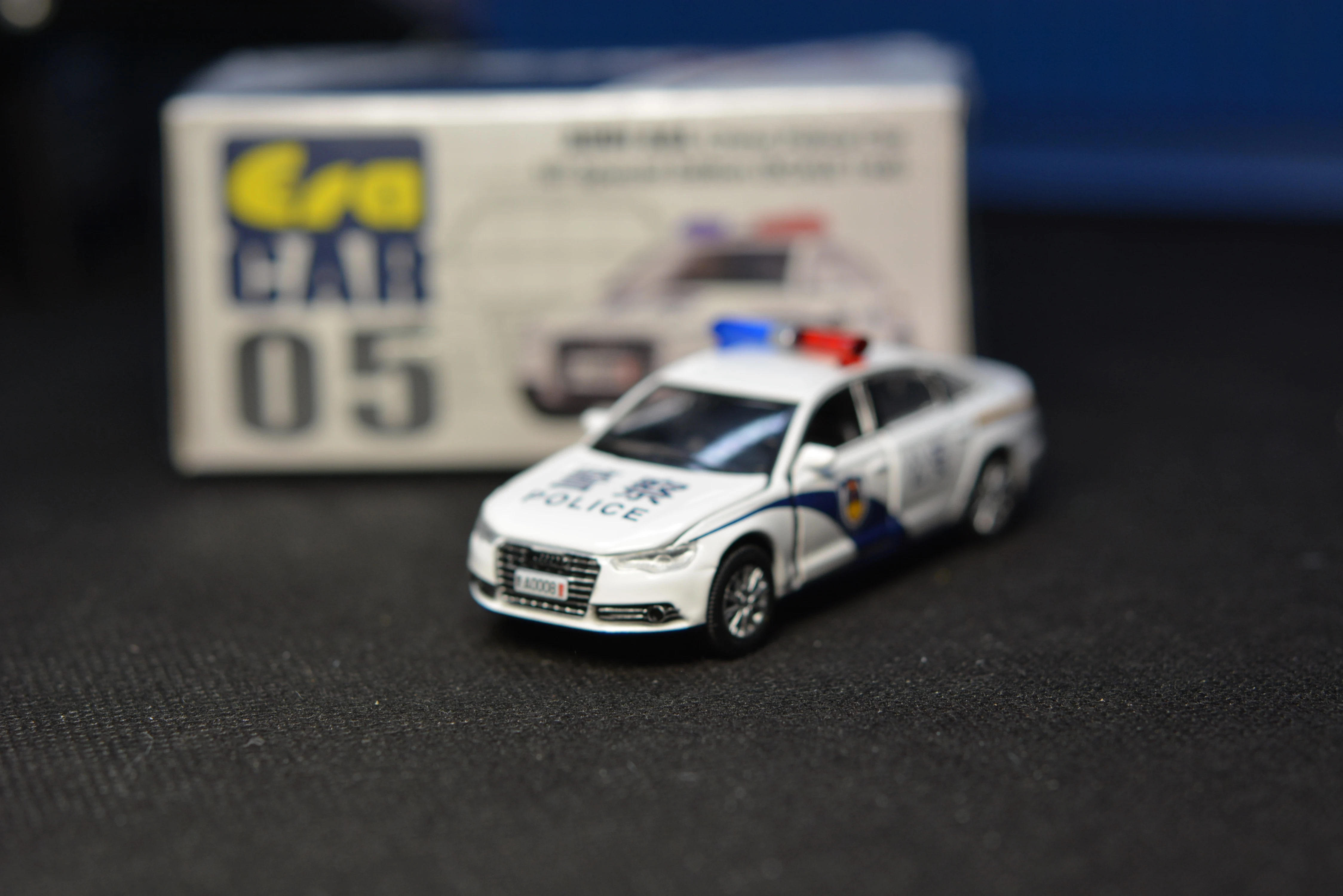 ERA автомобиля 05 AUDI A6 Китай Полицейская машина 1ST Special Edition 1:64 литой модели автомобиля ограниченная AU19A6LRF05 
ERA автомобиля 05 AUDI A6 Китай Полицейская машина 1ST Special Edition 1:64 литой модели автомобиля ограниченная AU19A6LRF05