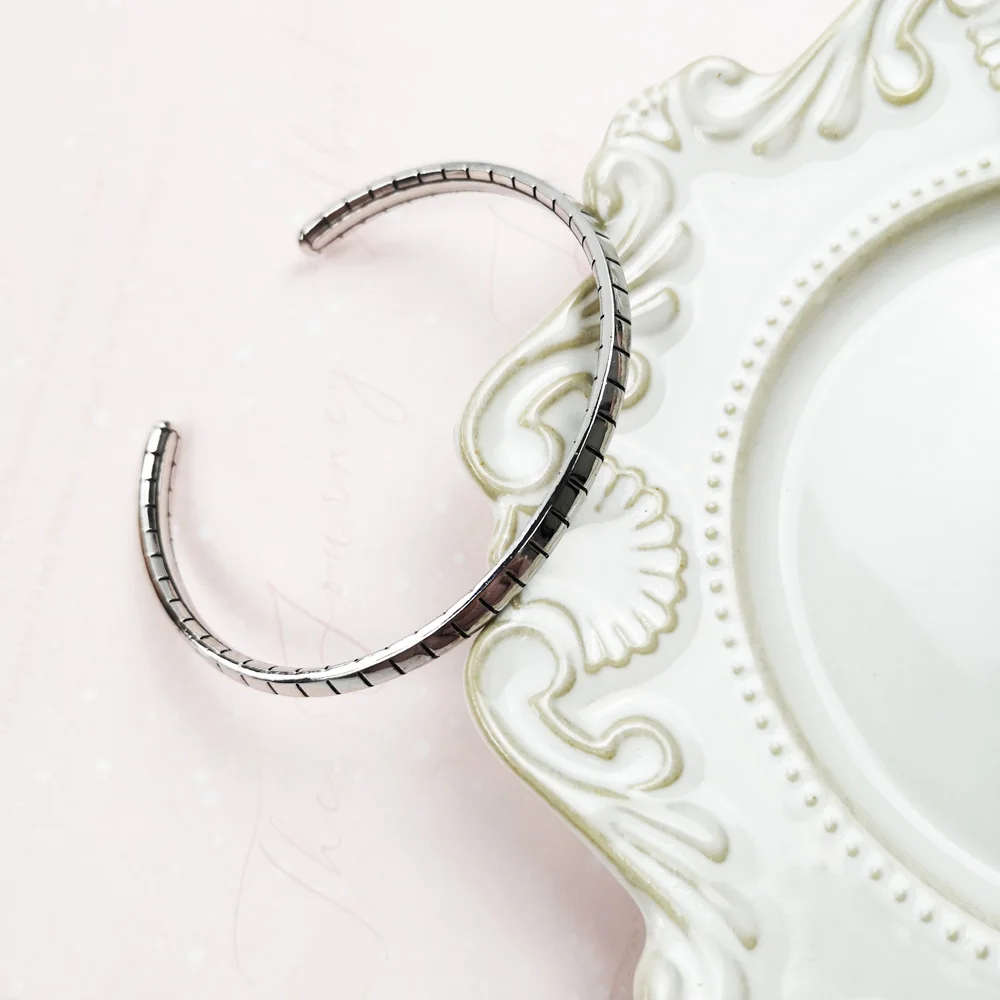 Bangle Snakeskin 925 Sterling Silver Gold 2021 Spring Brand New Fine Jewelry Europe Style Bracelet Vintage Gift For Women Girls
Bangle Snakeskin 925 Sterling Silver Gold 2021 Spring Brand New Fine Jewelry Europe Style Bracelet Vintage Gift For Women Girls