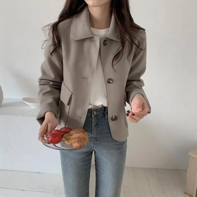 2021 Korea Autumn And Winter New Style Loose Fashion Temperament Pure Color Woolen Coat Women
2021 Korea Autumn And Winter New Style Loose Fashion Temperament Pure Color Woolen Coat Women