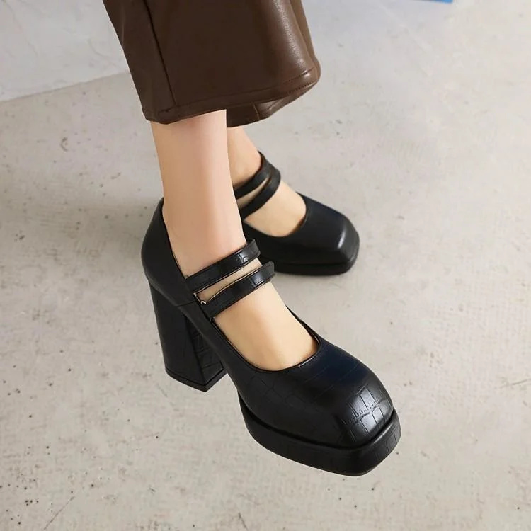 2021 New Spring Low Top Black Herringbone with Shallow Mouth Single Shoes Thick Heel Waterproof Platform High Heels Large
2021 New Spring Low Top Black Herringbone with Shallow Mouth Single Shoes Thick Heel Waterproof Platform High Heels Large