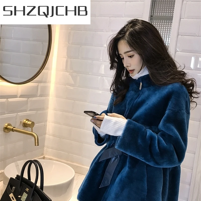 JCHB 2021 Women Fur Coat Real Winter Sheep Fur Jacket Korean Shearling Natural Wool Fur Coats for Women clothes KQ-1121 KJ3183
JCHB 2021 Women Fur Coat Real Winter Sheep Fur Jacket Korean Shearling Natural Wool Fur Coats for Women clothes KQ-1121 KJ3183