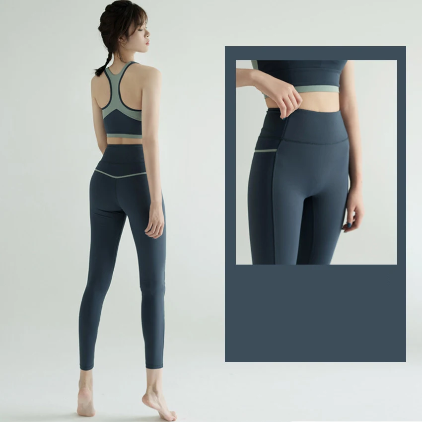 New color contrast sports pants women's elastic tight speed dry running fitness pants sexy hip lifting pants
New color contrast sports pants women's elastic tight speed dry running fitness pants sexy hip lifting pants