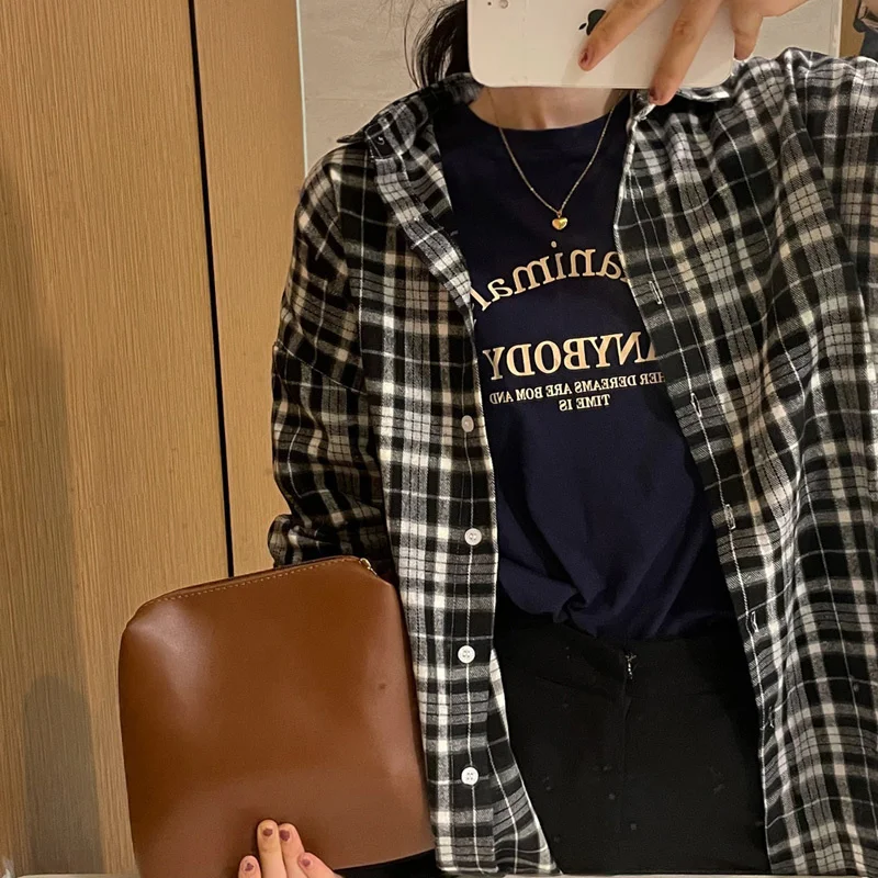 Женская рубашка средней длины с отложным воротником, в Корейском стиле
Женская рубашка средней длины с отложным воротником, в Корейском стиле