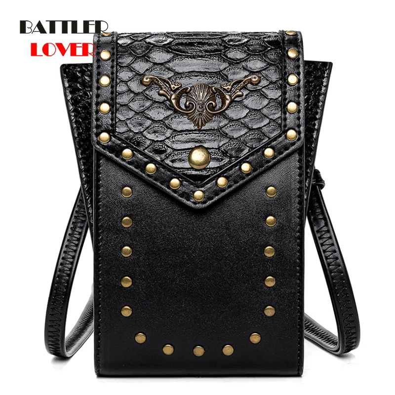 Rivet Style Bag For Women Steampunk Snake Leather Outdoor Single Shoulder Bag Female Lipstick Phone Bag Men Luxury Designer Flap
Rivet Style Bag For Women Steampunk Snake Leather Outdoor Single Shoulder Bag Female Lipstick Phone Bag Men Luxury Designer Flap